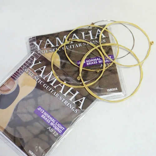 Guitar Strings ( YAMAHA  6 Strings / 1 Set )