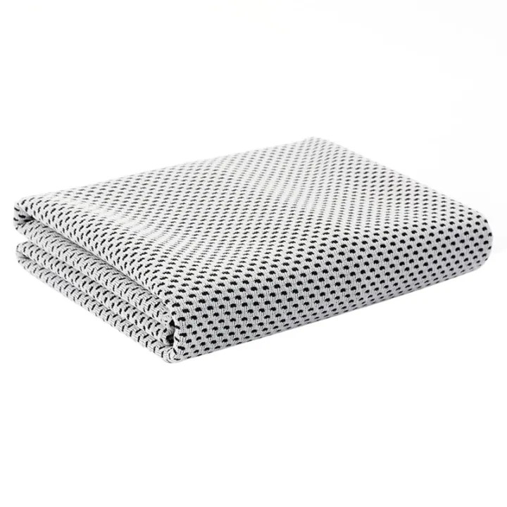 NAMUNY%204%20Pack%20Cooling%20Towels%20for%20Neck%20and%20Face,%20Cooling%20Towels%20for%20Hot%20Weather,%20Yoga,%20Golf,%20Gym,Hiking%20&%20More%20Sports%20-%20Image%204