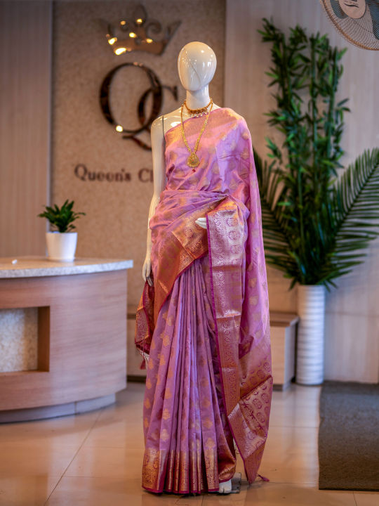 Dola Silk Saree With Golden Jari Work Blouse Piece Attached