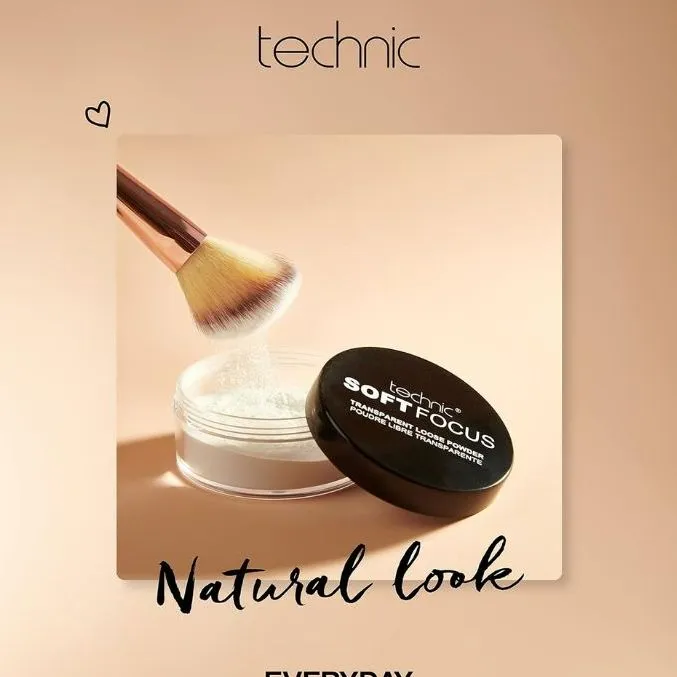 Technic%20Soft%20Focus%20Transparent%20Loose%20Powder%2020g%20-%20Image%203
