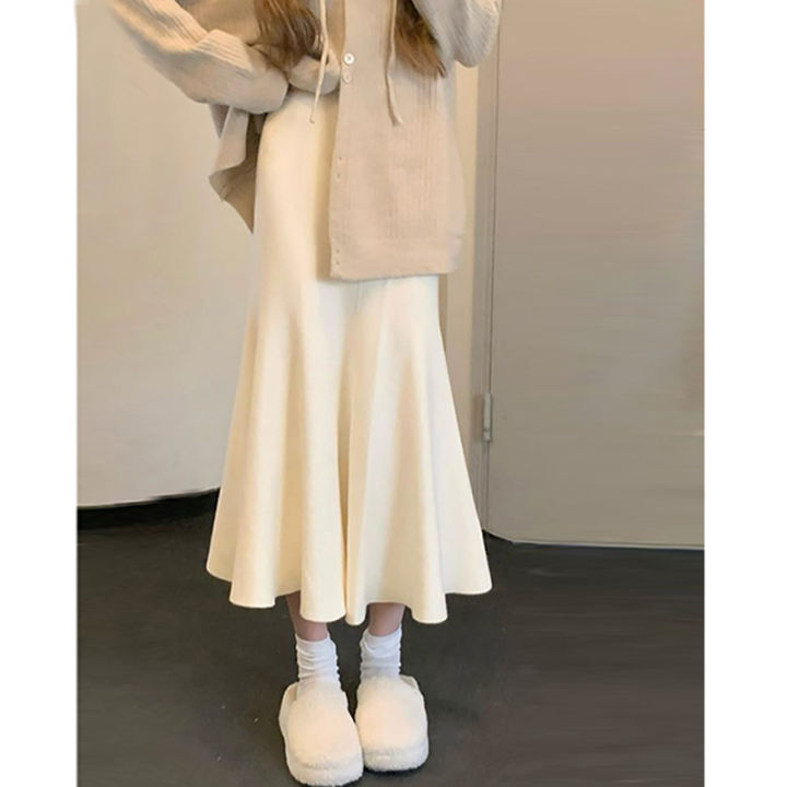 2023 autumn and winter new mermaid skirt small design sense thin and slender high-waisted knitted hip skirt women