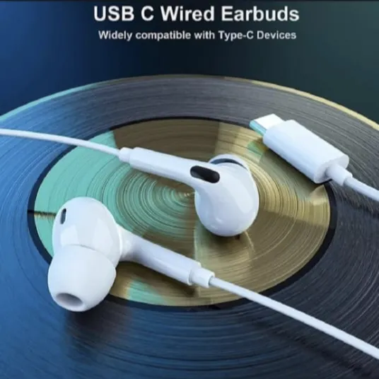 Type%20C%20Wired%20Earphone%20With%20Mic%20For%20All%20Type%20C%20Mobile%20Phone%20-%20Image%205