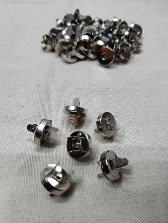 Magnet%20Buttons%20Magnetic%20Clasps,%20Snaps,%20Fasteners%20for%20Bags%20Clothes%20Purse%20Craft%20Silver%20Colour%20-%20Image%205