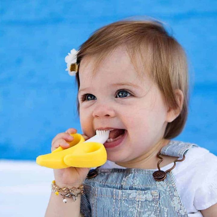 Banana%20Silicone%20Teether/%20Baby%20Teether%20Silicone/%20Teethers%20-%20Image%203