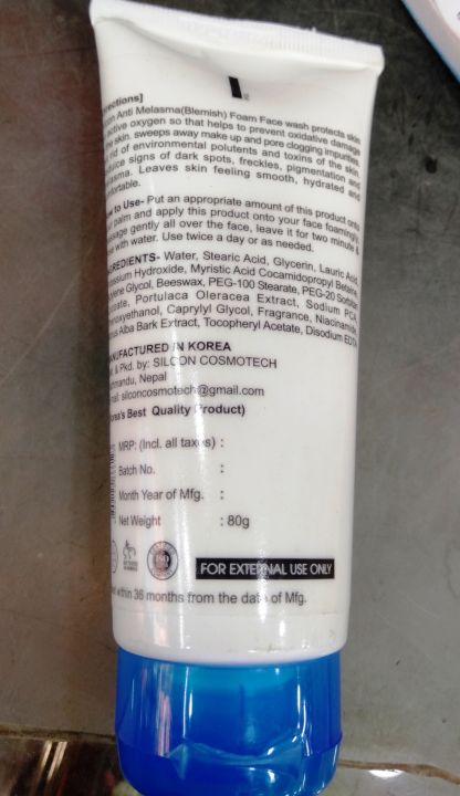 Silcon%20Anti%20Melasma%20Blemish%20Ultimate%20Clear%20Foam%20Face%20Wash%20%2080gm%20-%20Image%204