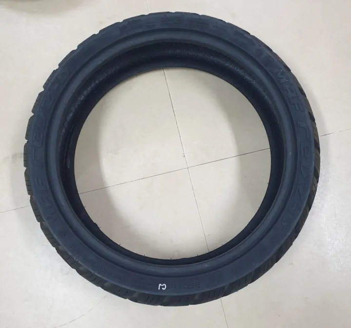 MRF%20REVZ-Y%20150/60%20R17%2063P%20Tubeless%20Motorcycle%20Tyre%20For%20Duke,%20Cbr%20-%20Image%203