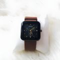 Squared Quartz Watch For Unisex. 