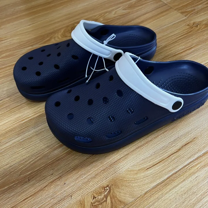 Crocs%20Slipper%20Flip%20Flops%20For%20Unisex%20By%20Jutta%20Ghar%20Nepal%20-%20Multisize%20%7C%20Fashion%20%7C%20Slippers%20For%20Men%20And%20Women%20%7C%20Crocs%20%7C%20-%20Image%206