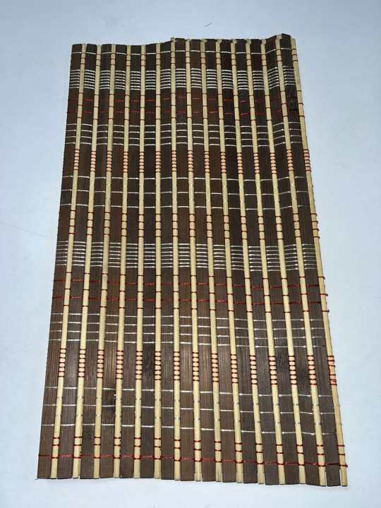 TMS%20High%20End%20Japanese%20Imported%20All%20Natural%20Materials%20Bamboo%20Rectangular%20Sushi%20Rolling%20Mat%20(9.5%20Inch%20X%2010%20Inch)%20Sushi%20Roller%20-%20Image%204