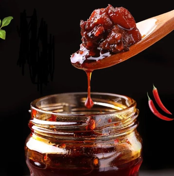 LAO%20GAN%20MA%20Tao%20Huabi%20Chilli%20Sauce%20With%20Chicken%20280gm%20%7C%20Chinese%20Achar%20%7C%20Chilli%20Oil%20-%20Image%203