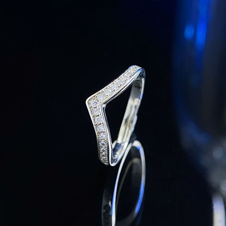 Simulation Moussaint Diamond V Row Ring Women's All-match Simple Stacked Wear One Piece