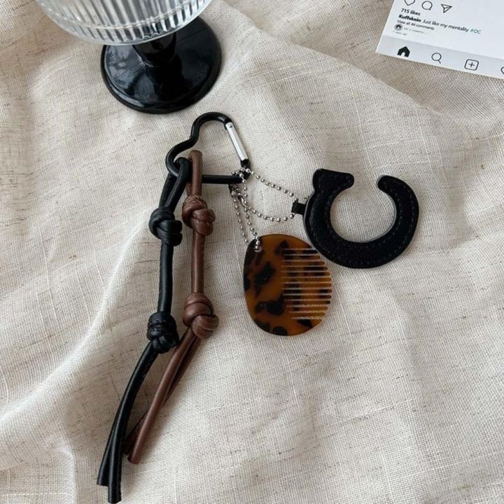 Retro%20Climbing%20Rope%20Hand%20Rope%20Bag%20Pendant%20Keychain%20Miu%20Wind%20Cartoon%20Key%20Pendant%20Multifunctional%20Car%20Key%20Holder%20Couple%20Gifts%20-%20Image%206