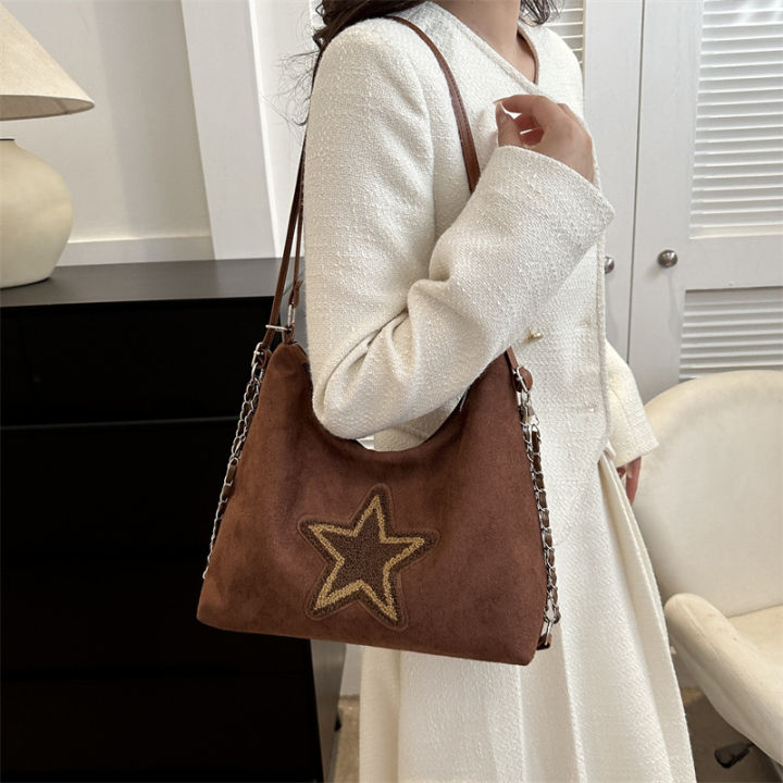 Large Capacity fashionable retro matte texture shoulder bag for women 2023 autumn and winter versatile commuter underarm tote bag