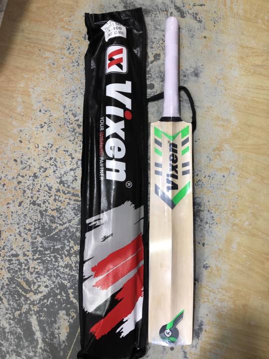 Vixen%20Cricket%20Bat%20-%20Image%204
