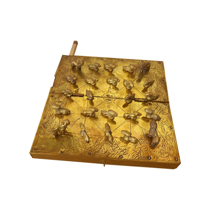 Nepalese%20Brass%20Baghchal%20Tigers%20and%20Goats%20Strategy%20Board%20Game%20With%20Pieces%208%20Inches%20-%20Image%202
