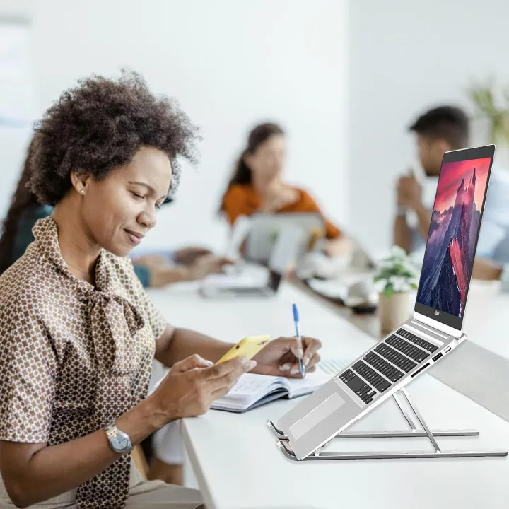 Aluminum%20Alloy%20Metal%20Adjustable%20Laptop%20Stand%20for%2010%20to%2017%20Inches%20Macbook/Laptops/Tab%20-%20Image%205