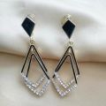 1 Pair Simple & Elegant Korean Style Earrings - Geometric Black Double Rectangle Drop Earrings With Diamond Sparks - Party Wear & Professional Wear Earring For Women , Girls & Teens. 