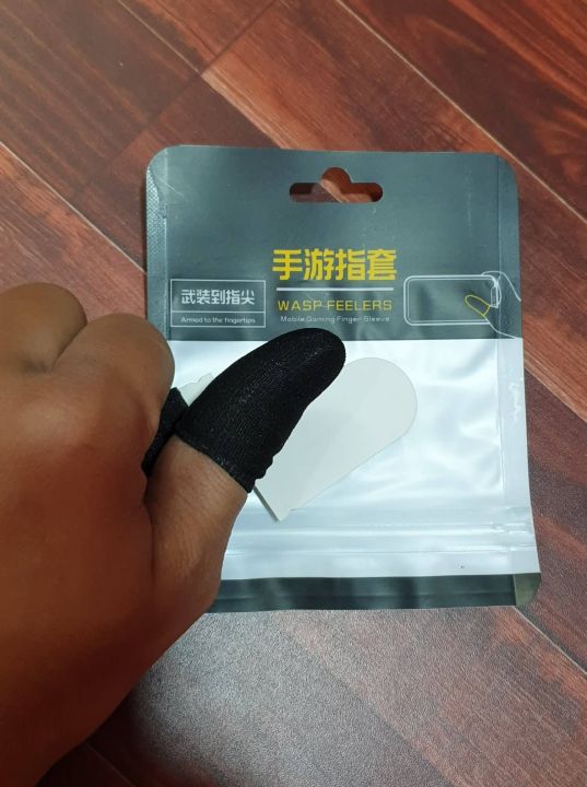 PUBG%20/%20Free%20Fire%20Mobile%20Game%20Controller%20Sweat%20Proof%20Finger%20Sleeves%20Cots%20-%20Image%203
