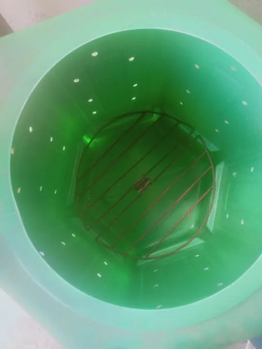 Plastic%20Compost%20Bin%20For%20Composting%20Organic%20Waste%20With%20Lid%20-%20Image%205