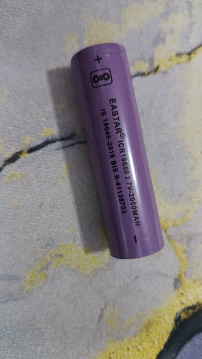 3.7V%20Lithium-Ion%20Rechargeable%20Battery%202000mAh%20ICR%2018650%20-%20Image%207
