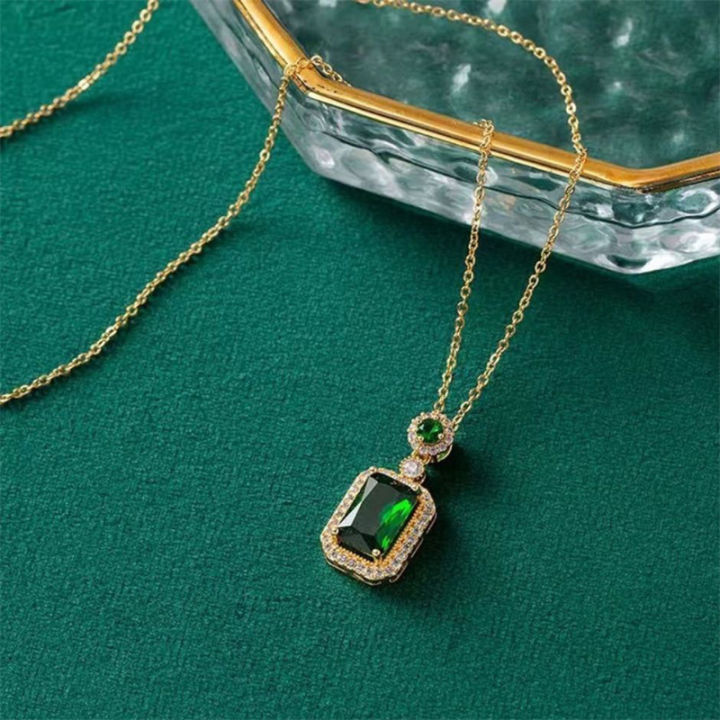 3Pcs%20Emerald%20Crystal%20Necklace%20Earrings%20Jewelry%20Set%20-%20Versatile%20Banquet%20Wedding%20Design,%20Alloy%20-%20Image%203