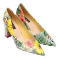 Footsoul Flower Print Close Shoes For Women. 