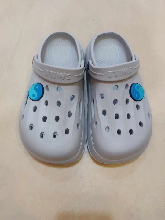 Crocs%20Slipper%20By%20Jutta%20Ghar%20Nepal%20-%20Multicolor%20%7C%20Multisize%20%7C%20Fashion%20%7C%20Crocs%20Slippers%20For%20Men%20And%20Women%20-%20Image%204