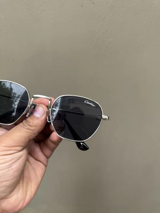Elegant%20Men's%20Classic%20%20Silver%20Frame%20Sunglasses%20with%20Black%20Lens%20-%20Hi-Quality%20Fashion%20Eyewear%20-%20Image%206