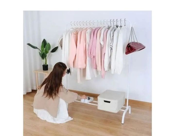 Iron%20Coat%20Rack/Clothes%20Hanger%20Single%20Rod%20Stand,%20Full%20Body%20Iron%20-%20Image%204