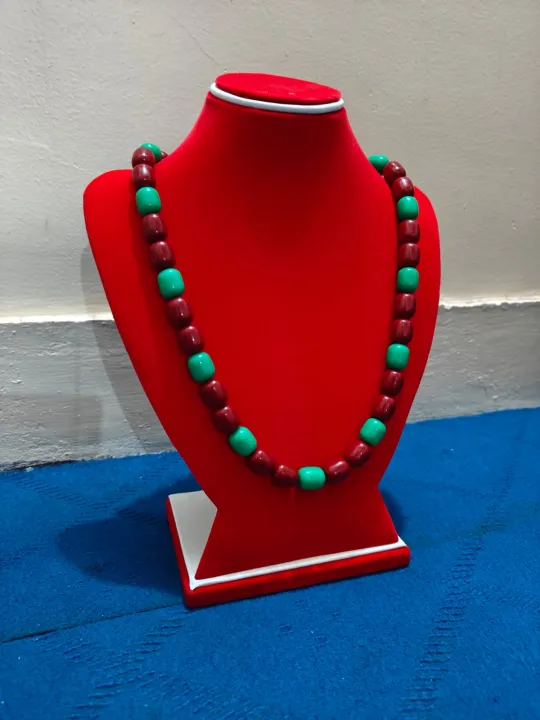 Hand%20Made%20Traditional%20Piru%20Mala%20(Necklace)%20for%20Women%20by%20Treasure%20Box%20Nepal%20-%20Image%204