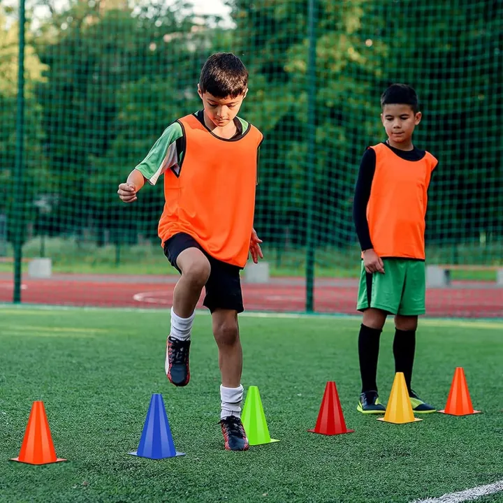 Football%20Cone%20Set%20Of%205%20Size%209"%20Inch%20-%20Image%203