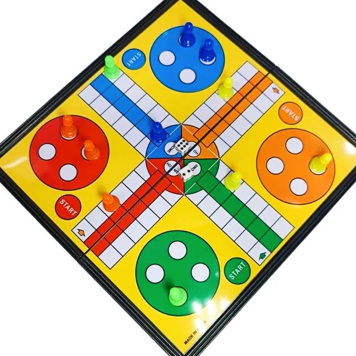 Foldable%20Magnetic%20Ludo%20Brain%20Game%20With%20Full%20Set%20Of%20Dices%20And%20Pawns%20-%20Image%203