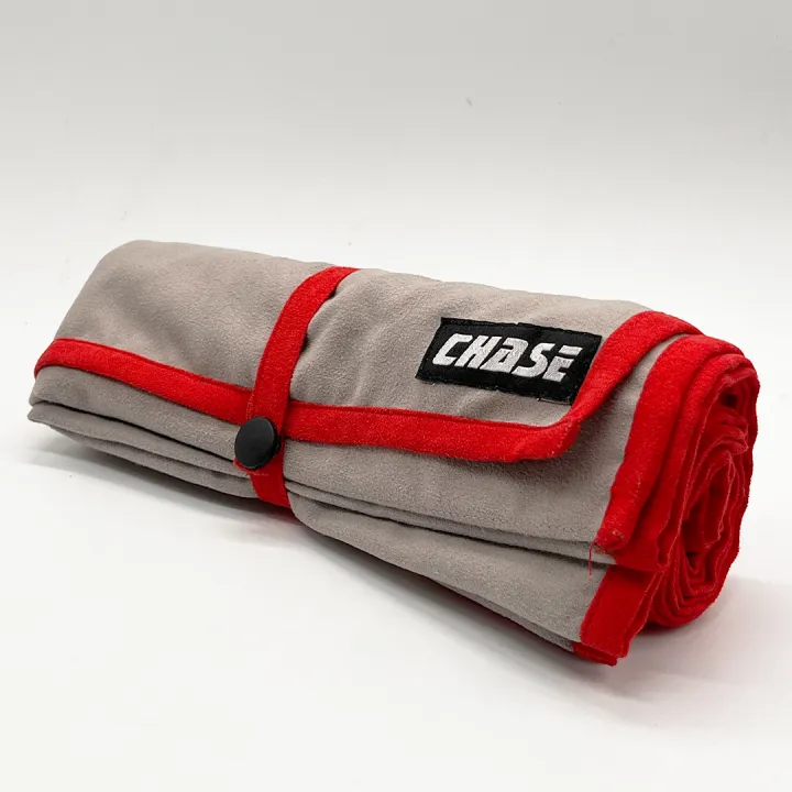 Chase%20Compact%20&%20Ultra%20Soft%20Microfiber%20Gym%20Hiking%20Travel%20Towel%20%7C%20Quick%20Dry%20-%20Super%20Absorbent%20&%20Lightweight%20with%20Loop%20and%20Zip%20Pocket%20(45%20x%2096%20cm,%20Grey)%20-%20Image%202
