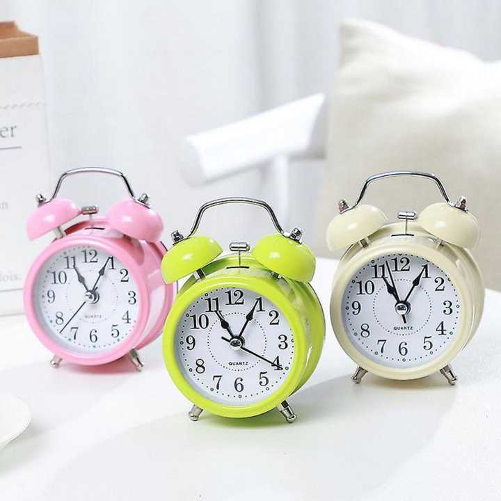 4%20Inch%20Metal%20Ringing%20Alarm%20Clock%20Retro%20Bedside%20Small%20Table%20Clock%20Wake%20Up%20Alarm%20Clock%20-%20Image%203