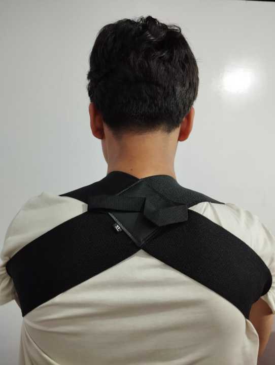 Molded compression vest comfortable and elastic fabric relieve stress shoulder opening and chest straightening