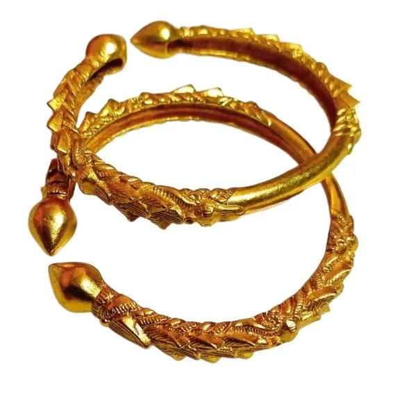 Gold%20Plated%20%20Panchadhatu%202%20Piece%20Nepali%20Kade%20Chura%20Bangles%20Bala%20For%20Women%20-%20Image%203