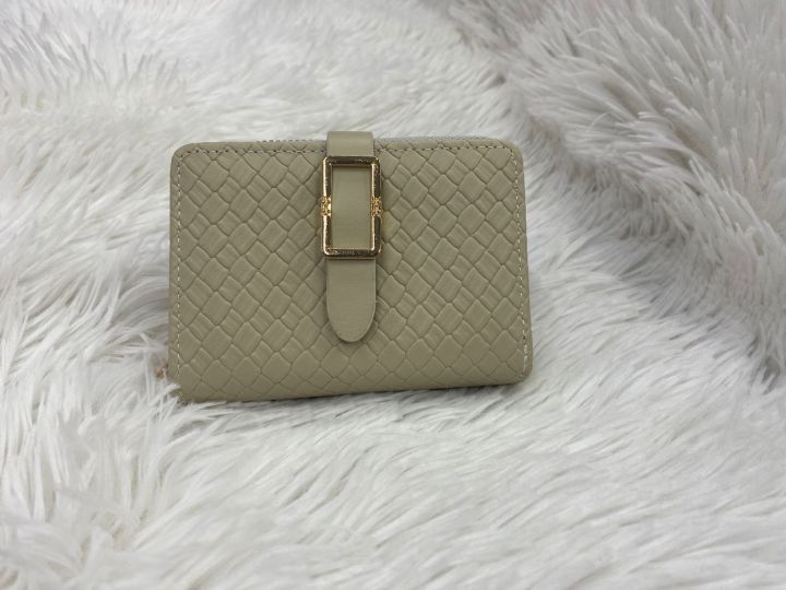 Women%E2%80%99s%20Wallet%20%7C%20Premium%20PU%20Leather%20Wallet%20with%20Gold%20Buckle%20-%20Image%204