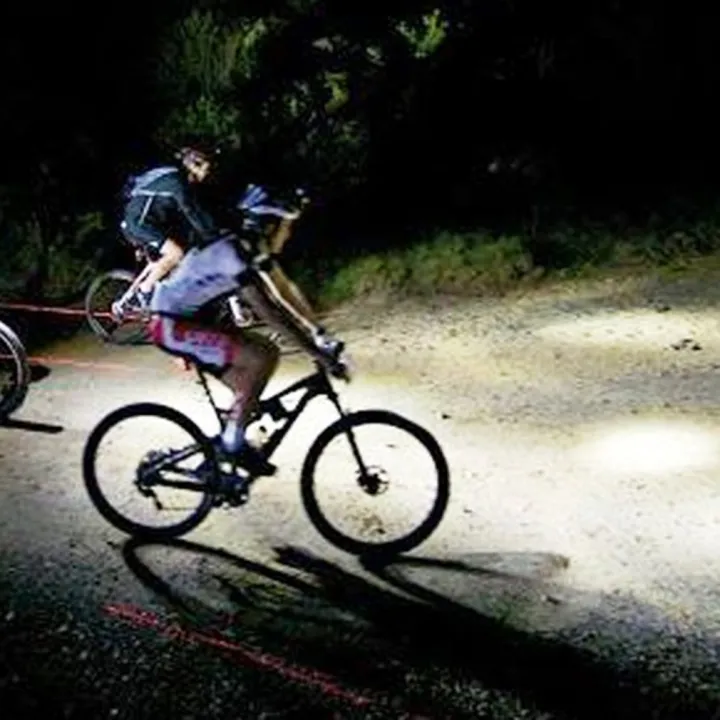 Waterproof%20Bicycle%20Light%20USB%20Charging%20Bike%20Front%20Flashlight%20Handlebar%20Horn%20-%20black%20blue%20-%20Image%205