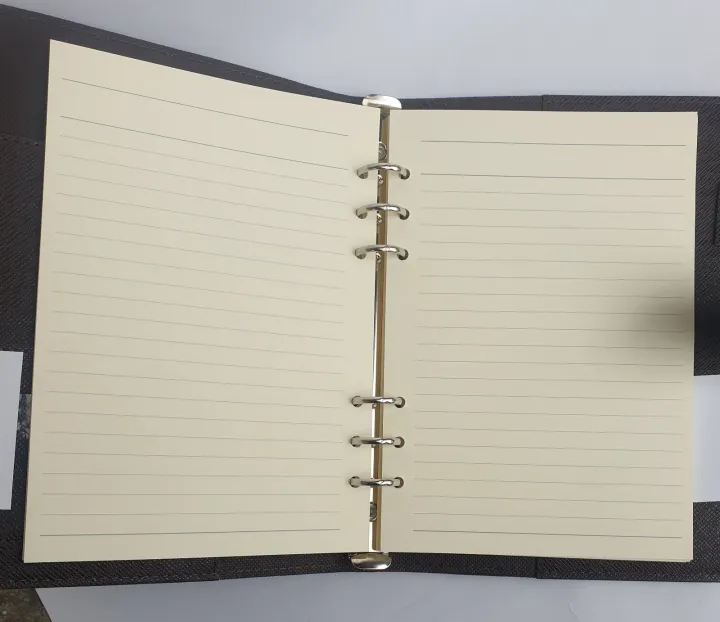 6%20Rings%20Note%20Book%20/%20Comix%20C5854%20Refillable%206%20Ring%20Executive%20Notebook%20-%20Image%204