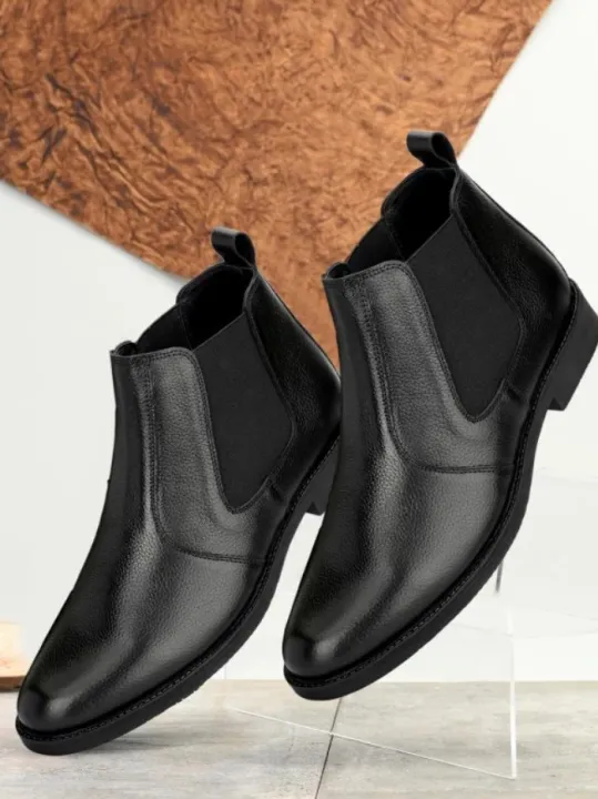 Black%20Genuine%20Leather%20Chelsea%20Ankle%20Boots%20for%20Men%20With%20Premium%20Quality%20-%20Image%204