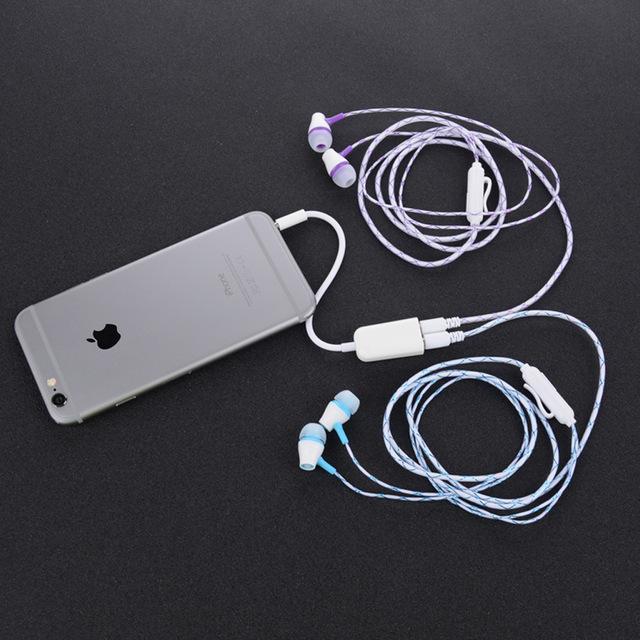 3.5Mm%20Jack%201%20In%202%20Out%20Earphone%20Aux%20Cable%20Splitter%20Headphones%20Mobile%20Phone%20Plug%20One%20In%20Two%20Couples%20For%20Audio%20Line%20-%20Image%203