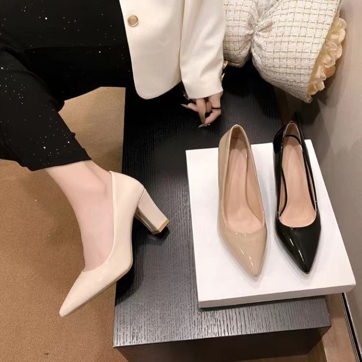 Plain%20Shinny%20Pointed%20Block%20Heel%20Pump%20Close%20Shoe%20Formal%20Wear%20Office%20Wear%20For%20Women%209902%20-%20Image%202