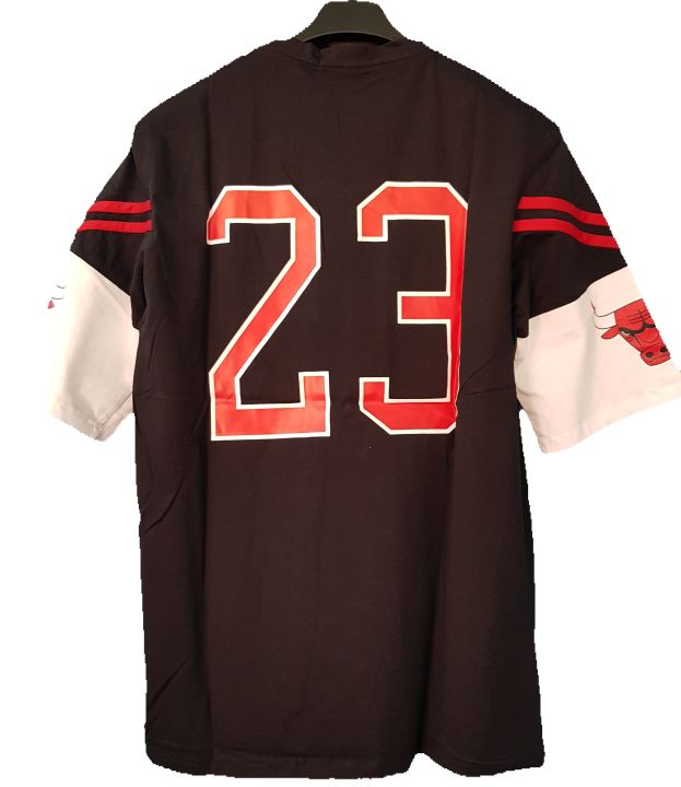 Round%20Bulls%2023%20Drop%20Shoulder,%20Half%20Sleeves,%20Printed%20T-Shirt%20For%20Men%20-%20Image%204