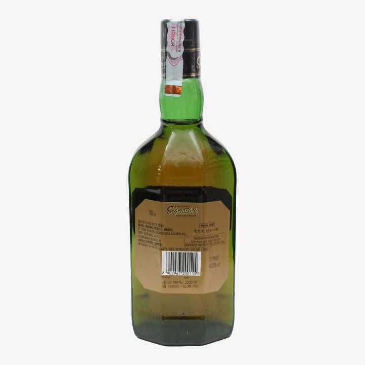 Signature%20Rare%20Aged%20Whiskey%20750ml%20-%20Image%203
