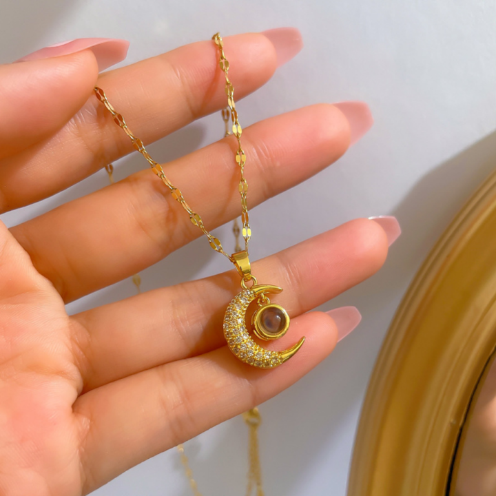 Adjustable%20Projection%20Necklace%20Romantic%20Lightweight%20100%20Languages%20Letter%20Necklace%20I%20Love%20You%20Pendant%20for%20Gift%20for%20Girlfriend%20-%20Image%207