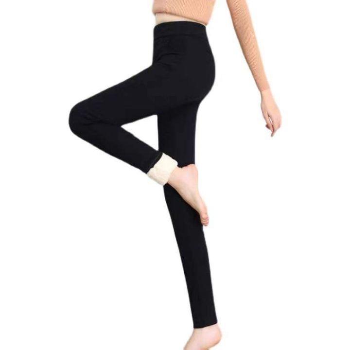 Women%20Inner%20Fur%20Slimfit%20Leggings%20For%20Winter%20-%20Image%202