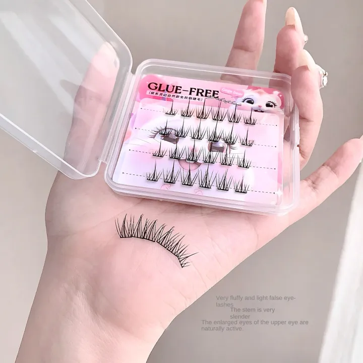 Gege%20Bear%20Cute%20Eyelashes%20Extensions,%20%2020%20Eye%20Lashes%20Clusters,%203%20Designs%20Bird,%20Mouse%20and%20Fox,%20No%20additional%20Glue%20Required,%20Easy%20Removal,%20Best%20Fake%20Lashes%20-%20Image%204