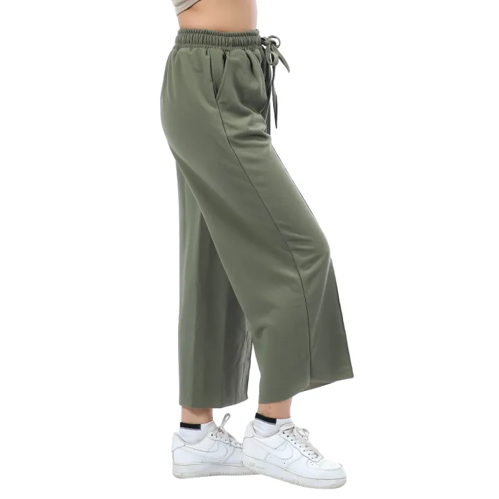Green%20Color%20Cotton%20Plain%20Elastic%20Waist%20With%20Drawstring%20Side%20Pocket%20Design%20Palazzo%20For%20Women%20-%20Image%203