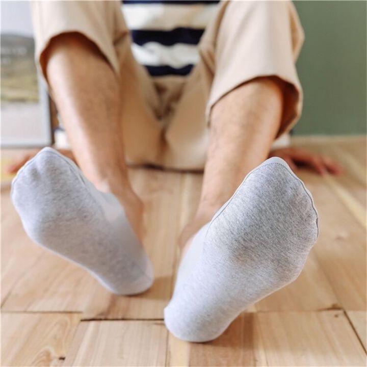 New%206%20Pcs=3%20Pairs%20Ultra-thin%20Men's%20Summer%20Ice%20Silk%20Boat%20Socks%20Male%20Shallow%20Mouth%20Silicone%20Invisible%20Socks%20Cotton%20Bottom%20-%20Image%202