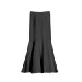 2023 autumn and winter new mermaid skirt small design sense thin and slender high-waisted knitted hip skirt women. 